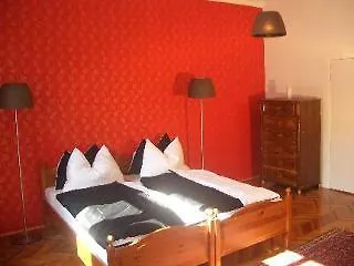 Marta & Guest house 3*