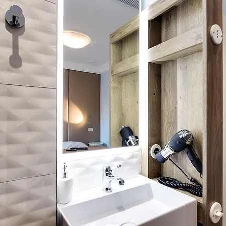 Marta & 3* Ljubljana