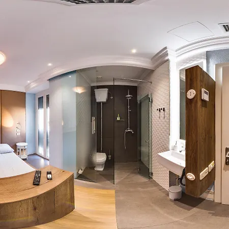 Vendégház Marta & 3*